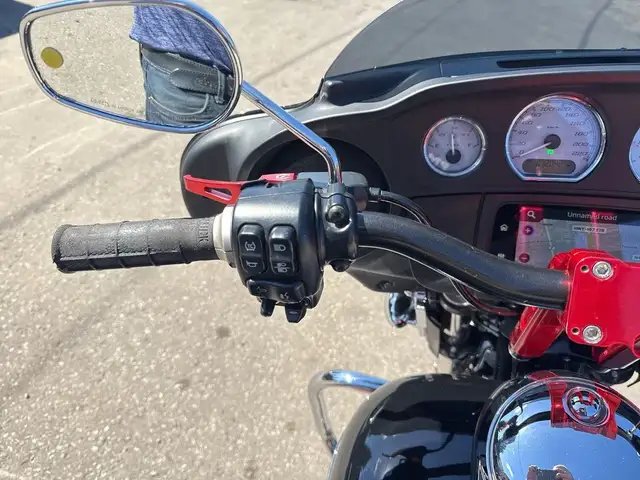 2023 Harley-Davidson Street Glide ~ STREET GLIDE ~ CANANDIAN ~ 1 in Sport Touring in City of Toronto - Image 24