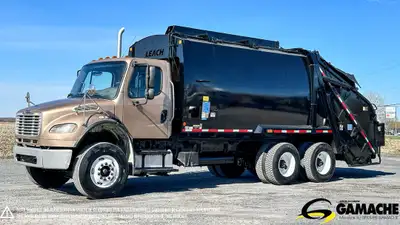 Heavy truck / Camion lourd - # STOCK: C-35132 2008 FREIGHTLINER M2 106 CAMION À ORDURES (LEACH) CHAR...
