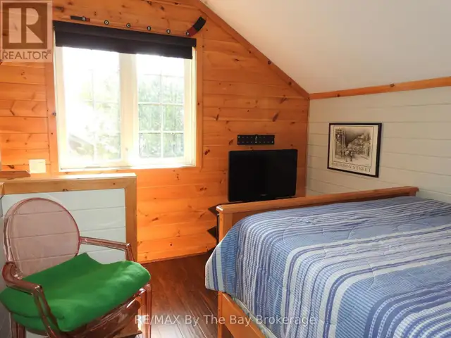11 CABIN CRESCENT Wasaga Beach, Ontario in Houses for Sale in Oakville / Halton Region - Image 16