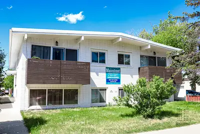 Crescent Heights Apartment For Rent | Centre Crescent Apartments