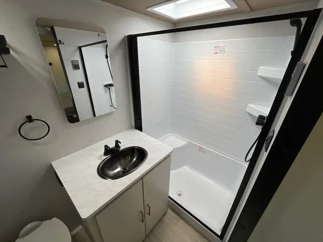 2026 Forest River VIBE EXTREME LITE in Travel Trailers & Campers in Terrace - Image 14