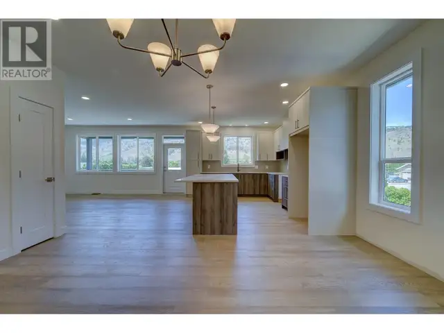 3224 BANK Road Kamloops, British Columbia63235386762883122