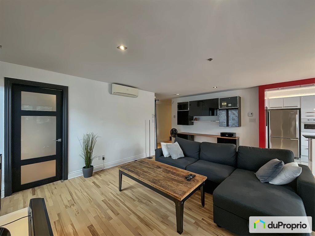 $520,000 - Condominium in Ville-Marie (downtown, old Mtl) — photo 2