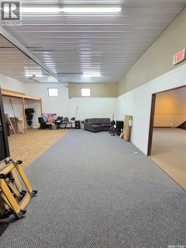 407 Railway AVENUE Wawota, Saskatchewan in Commercial & Office Space for Sale in Regina - Image 24