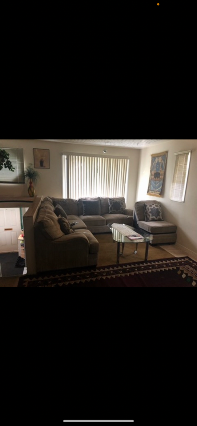 Room For Rent Near Whitehorn LRT Available IMMED
