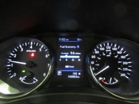 NISSAN ROGUE 2018 S AWD / INTÉRIEUR EN TISSU NOIR CHAUFFANT / CAMÉRA DE RECUL / BLUETOOTH / ROUES 17... (image 6)