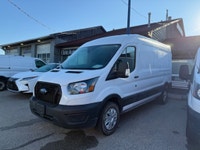 Under Full Factory Warrnaty 35,000 Kms from new. Fully Loaded with power options, divider, bluetooth... (image 1)