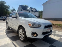 A practical compact SUV with sporty styling, available all-wheel-drive capability, and modern conven... (image 2)