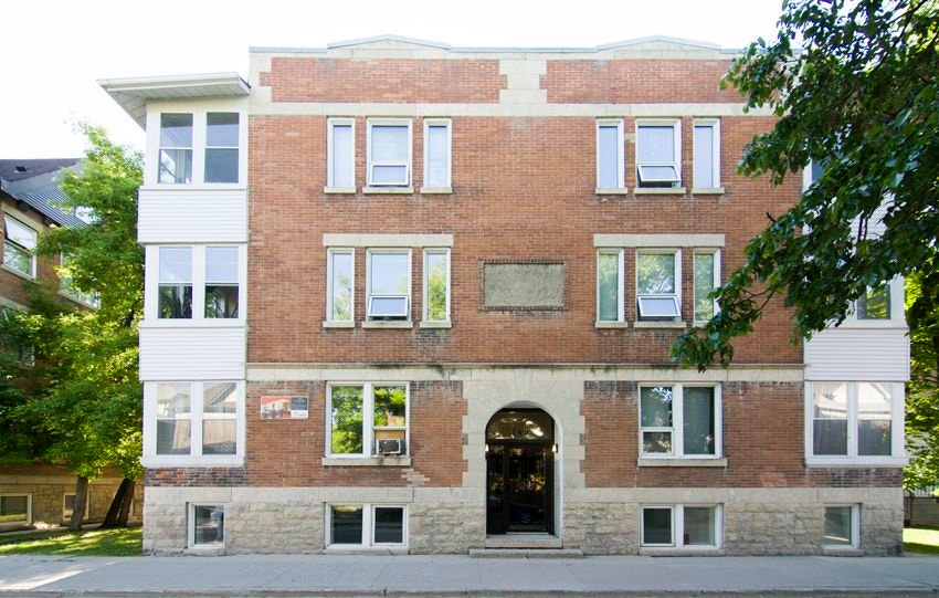 149 Langside - Large 1 BR w/ Dining Room available NOW! 1
