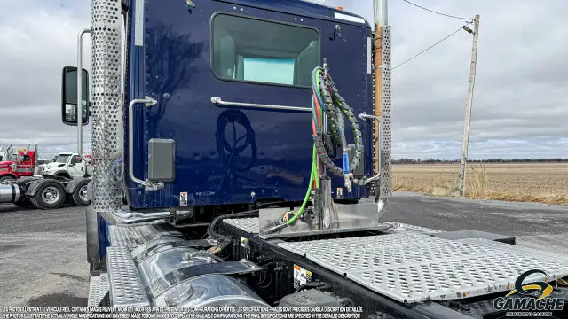 2024 KENWORTH W990 DAY CAB TRIAXLE in Heavy Trucks in Chilliwack - Image 14