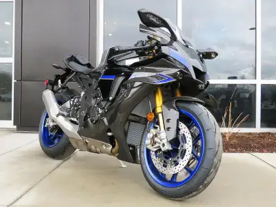 We are currently sold out of this model. Please contact one of our Sales Specialists to determine fu...