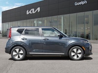 Experience urban versatility redefined with the distinctive Gray 2022 KIA SOUL EV. Perfectly sized f... (image 6)