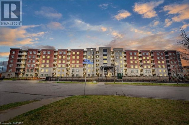 830 MEGSON Terrace Unit# 506 Milton, Ontario in Condos for Sale in Oakville / Halton Region