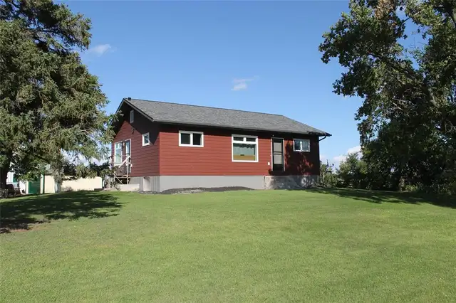 46138 37 E Road Ste Anne Rm, Manitoba in Land for Sale in Winnipeg - Image 4