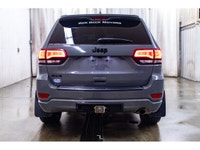 **ONE OWNER - ACCIDENT FREE** 70,227 KM This 2021 Jeep Grand Cherokee 4x4 Altitude is powered by a 3... (image 8)