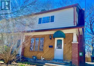 228 GAINSBOROUGH ROAD Toronto (Woodbine Corridor), Ontario