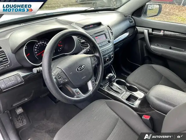 2014 KIA Sorento LX in Cars & Trucks in Mission - Image 11