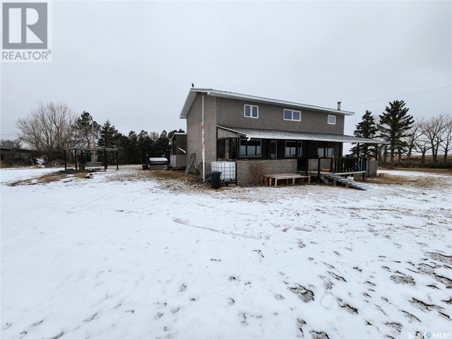 Roughbark Acreage Lomond Rm No. 37, Saskatchewan in Houses for Sale in Regina - Image 2