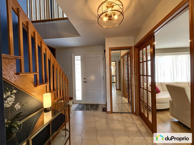 $955,000 - 2 Storey for sale in Longueuil (Vieux-Longueuil) — photo 2