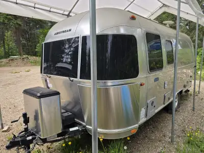 The Airstream is BRAND NEW, so the price is firm. It's never been used. It's a 2022 Airstream 22FB B...