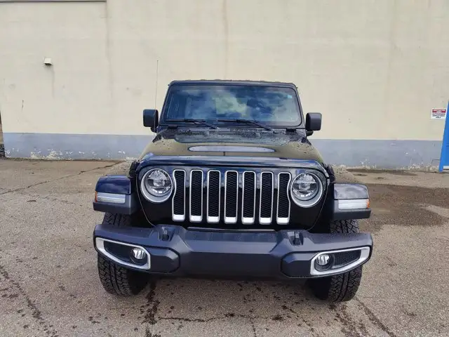 2020 Jeep Wrangler Unlimited Sahara 4x4 Sahara | 4WD | Leather in Cars & Trucks in Edmonton - Image 6