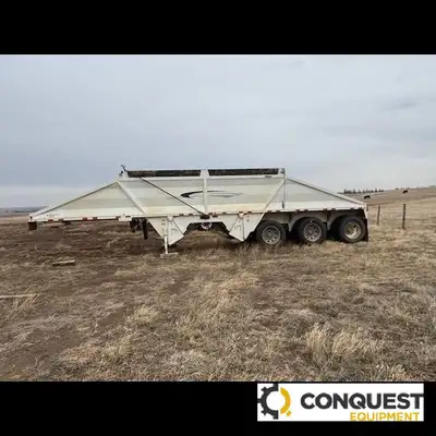 ✔ Great condition belly dump ✔ Electric tarp ✔ Gates open and close under load .