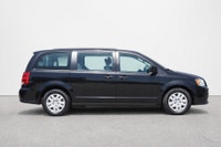 Key Feature: 7 PASSENGER, CRUISE CONTROL, A/C, BLUETOOTH, REAR VIEW CAMERA WITH PARKING AIDS, CLIMAT... (image 4)