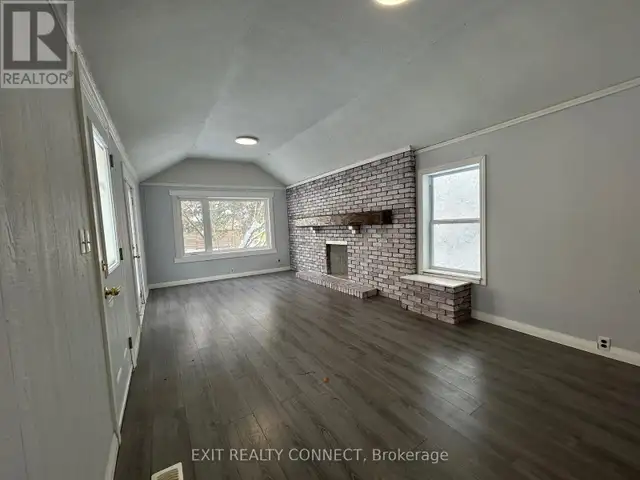 1&2 - 87 MAIN STREET N Milton (Campbellville), Ontario in Commercial & Office Space for Rent in Oakville / Halton Region - Image 10