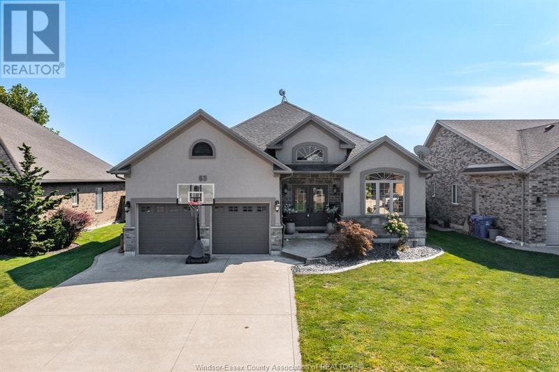 53 HILTON COURT Amherstburg, Ontario Houses for Sale Windsor Region