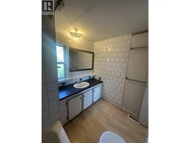 8724 75 STREET Fort St. John, British Columbia in Houses for Sale in Fort St. John - Image 31