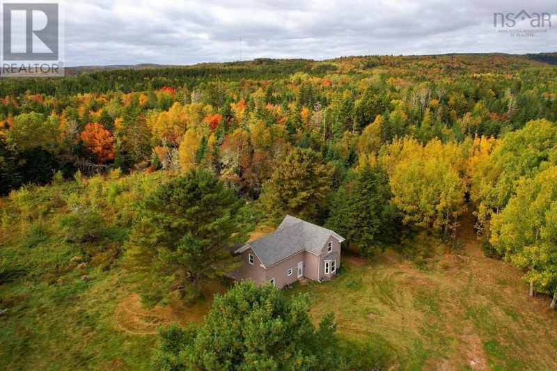 365 Highway 2 Lower Five Islands, Nova Scotia Houses for Sale Truro