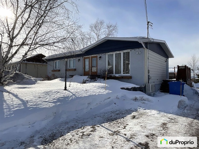 $350,000 - Bungalow for sale in St-Antonin — photo 1