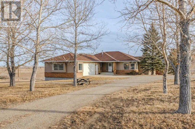 292004 Twp Road 160A Rural Willow Creek No. 26, M.D. of, Alberta in Houses for Sale in Lethbridge
