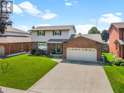 CUSTOM BUILT HOME IN NORTH END SOLAR SUBDIVISION.WELL MAINTAINED AND UPDATED 4 BEDROOM 2 STORY ON A...