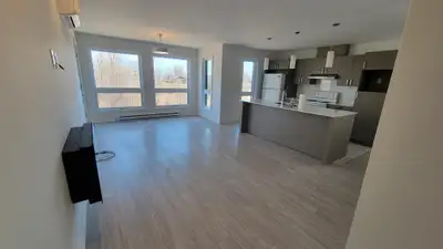 Condo haut de gamme 4 ½ à louer – Urbanova, Terrebonne (Lanaudiè