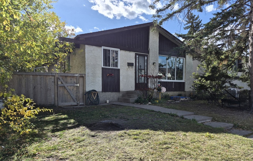 Near LRT-Gorgeous RENOD 2BR Legal Bsmt-Open Concept Ktchn/PetsOK 2