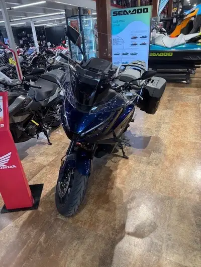 ***FINANCING AVAILABLE!!!*** Price is all-in except GST Call in to Riverside Honda & Ski-Doo today a...