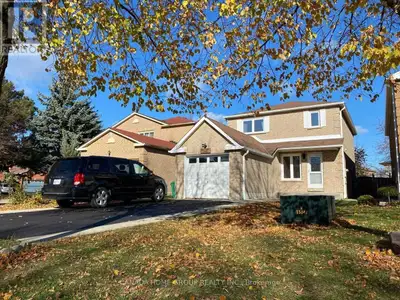 Location, Location, Location! Spacious 2 Storey Detached Home In All Of Erin Mills. Surrounded By Ea...