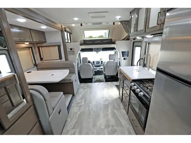 2022 Thor Motor Coach Quantum KM24 1 extension ! Sprinter Merced in RVs & Motorhomes in Laval / North Shore - Image 21