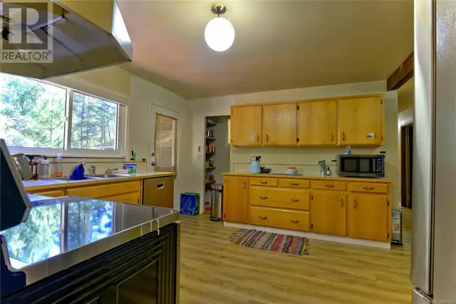 1048 Price Rd Errington, British Columbia in Houses for Sale in Parksville / Qualicum Beach - Image 15