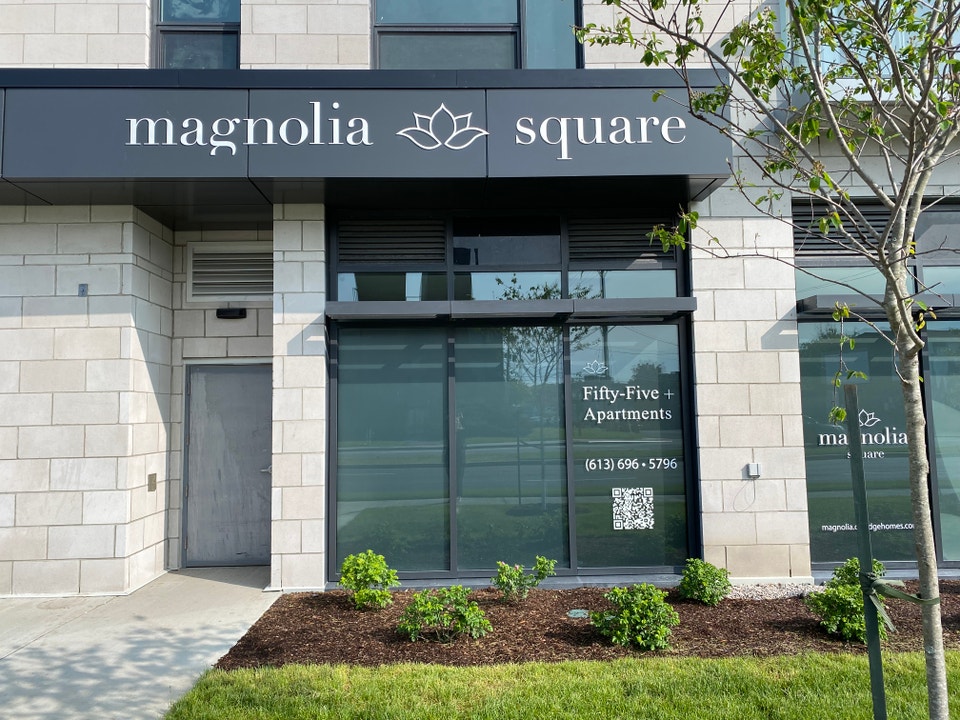 MAGNOLIA SQUARE 2