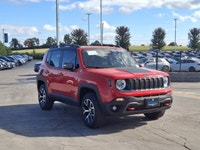 Come see this certified 2021 Jeep Renegade Trailhawk 4WD | Pano Sunroof | Kenwood Audio | Trailer Gr... (image 6)