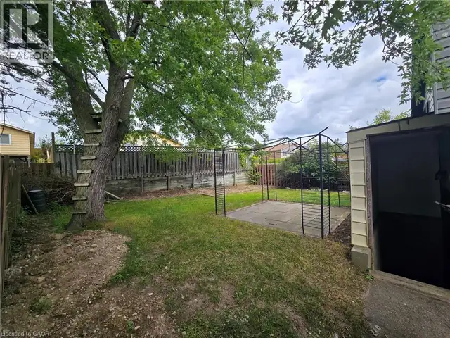 99 CLUTHE Crescent Kitchener, Ontario in Houses for Sale in Kitchener / Waterloo - Image 28