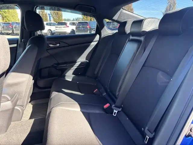 2019 Honda Civic Sedan Sport in Cars & Trucks in Comox / Courtenay / Cumberland - Image 15
