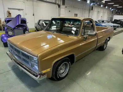 1984 GMC C-10 2WD, Reg Cab, Long Box. Factory A/C, deluxe interior with tilt cruise and cassette dec...
