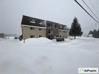 Excellente opportunité d'investissement! Immeuble de 12 logements 4 1/2 avec 4 côtés brique en bonne...