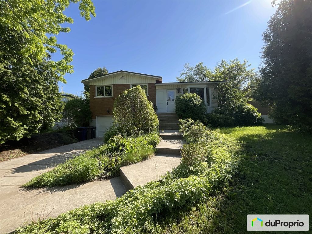 $757,500 - Raised Bungalow for sale in St-Vincent-de-Paul — photo 1