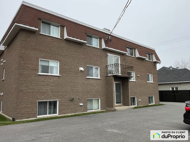 $975,000 - 6 units or more in St-Hyacinthe (St-Thomas-D'Aquin) — photo 3