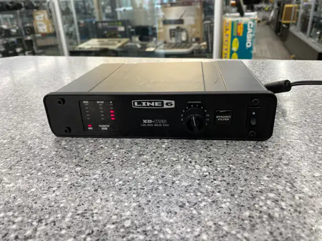 Line 6 XD-V55 Digital Wireless System in Performance & DJ Equipment in City of Toronto - Image 4