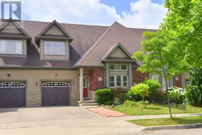Welcome to 8 Valiant Circle, a fully updated freehold gem ready to impress! This home perfectly blen...